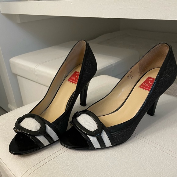 OSCAR DE LA RENTA Heels - Picture 1 of 6